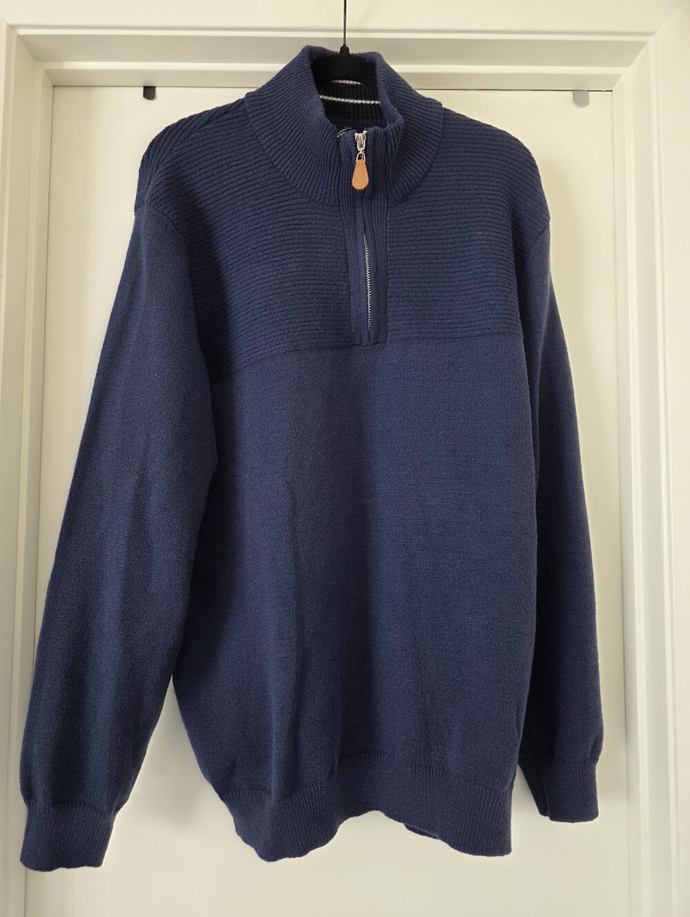 PJ Paul Jones Men's XL Navy 1/4 Zip Sweater Pullover Long Sleeve Soft Knit NWT